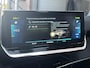 Peugeot e-2008 Allure Pack EV 3-FASEN 50kWh 136pk | ADAPTIVE CRUISE | STOELVERW. | 180° CAMERA | LEDER/STOF | i-COCKPIT® | KEYLESS START |