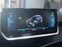 Peugeot e-2008 Allure Pack EV 3-FASEN 50kWh 136pk | ADAPTIVE CRUISE | STOELVERW. | 180° CAMERA | LEDER/STOF | i-COCKPIT® | KEYLESS START |