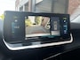 Peugeot e-2008 Allure Pack EV 3-FASEN 50kWh 136pk | ADAPTIVE CRUISE | STOELVERW. | 180° CAMERA | LEDER/STOF | i-COCKPIT® | KEYLESS START |