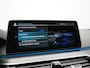 BMW 5-Serie Touring 530e M Sport PHEV 293pk Dealer O.H. | Trekhaak Af Fabriek | Adaptive Cruise | Head Up | Laser LED | Harman / Kardon | Camera | Lederen Sportstoelen & Stuur Verwarmd | Sfeerverlichting | Keyless | Blis | Apple Carplay | DAB | 18"L.M | Plug In Hybrid |