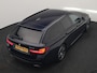 BMW 5-Serie Touring 530e M Sport PHEV 293pk Dealer O.H. | Trekhaak Af Fabriek | Adaptive Cruise | Head Up | Laser LED | Harman / Kardon | Camera | Lederen Sportstoelen & Stuur Verwarmd | Sfeerverlichting | Keyless | Blis | Apple Carplay | DAB | 18"L.M | Plug In Hybrid |