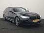 BMW 5-Serie Touring 530e M Sport PHEV 293pk Dealer O.H. | Trekhaak Af Fabriek | Adaptive Cruise | Head Up | Laser LED | Harman / Kardon | Camera | Lederen Sportstoelen & Stuur Verwarmd | Sfeerverlichting | Keyless | Blis | Apple Carplay | DAB | 18"L.M | Plug In Hybrid |