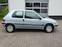 Peugeot 106 1.1 XT Stuurbekrachtiging, elektrische ramen, centrale vergrendeling, trekhaak, enz.