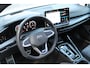 Volkswagen Golf 1.5 eHybrid 272pk GTE DSG Automaat Black Style / Panorama schuifdak / LM 18 inch / Navigatie / IQ LED Matrix / 360 camera Garantie tot 30-9-2030 / 100.000km