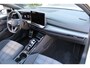 Volkswagen Golf 1.5 eHybrid 272pk GTE DSG Automaat Black Style / Panorama schuifdak / LM 18 inch / Navigatie / IQ LED Matrix / 360 camera Garantie tot 30-9-2030 / 100.000km