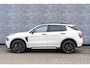 Lynk & Co 01 1.5 Core | Black Edition | GRATIS TREKHAAK | PHEV | Adaptieve Cruise Control | Keyless Entry | Stoelverwarming | Apple Carplay & Android Auto | 19 inch LM-Velgen | Achteruitrijcamera | Ledverlichting | 15,4 inch middendisplay | Premium audiosysteem |