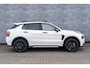 Lynk & Co 01 1.5 Core | Black Edition | GRATIS TREKHAAK | PHEV | Adaptieve Cruise Control | Keyless Entry | Stoelverwarming | Apple Carplay & Android Auto | 19 inch LM-Velgen | Achteruitrijcamera | Ledverlichting | 15,4 inch middendisplay | Premium audiosysteem |