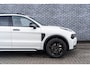 Lynk & Co 01 1.5 Core | Black Edition | GRATIS TREKHAAK | PHEV | Adaptieve Cruise Control | Keyless Entry | Stoelverwarming | Apple Carplay & Android Auto | 19 inch LM-Velgen | Achteruitrijcamera | Ledverlichting | 15,4 inch middendisplay | Premium audiosysteem |