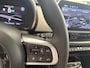 Fiat 600 600e La Prima 54 kWh Achteruitrijcamera - Apple carplay - Draadloze telefoonoplader - Parkeersensoren - Navigatie - Airco - Stoelverwarming - Voorstoelen met massagefunctie - Licht metalen velgen 18 inch - Keyles Cruise control - Dodehoek detector - Extra getint glas achter - Regensensor - Led verlichting - Stuur multifunctioneel