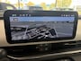 Fiat 600 600e La Prima 54 kWh Achteruitrijcamera - Apple carplay - Draadloze telefoonoplader - Parkeersensoren - Navigatie - Airco - Stoelverwarming - Voorstoelen met massagefunctie - Licht metalen velgen 18 inch - Keyles Cruise control - Dodehoek detector - Extra getint glas achter - Regensensor - Led verlichting - Stuur multifunctioneel