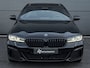 BMW 5-Serie Touring 530e M-Pakket, Pano, HUD, Pilot Assist, Trekhaak,