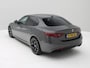 Alfa Romeo Giulia 2.0T Sprint 200PK Automaat / Camera / Leder / Carplay / Origineel NL