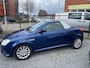 Opel Tigra 1.8 16V TWINTOP Cosmo Heerlijk met open dak door het landschap.....