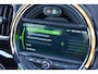 MINI Countryman 2.0 Cooper SE ALL4 | CRUISE CONTROL | HEAD UP | ELEKTRISCHE ACHTERKLEP | PANORRAMADAK | ACHTERUITRIJCAMERA | APPLE CARPLAY | VOLLEDEREN BEKLEDING |
