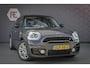 MINI Countryman 2.0 Cooper SE ALL4 | CRUISE CONTROL | HEAD UP | ELEKTRISCHE ACHTERKLEP | PANORRAMADAK | ACHTERUITRIJCAMERA | APPLE CARPLAY | VOLLEDEREN BEKLEDING |