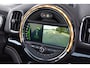 MINI Countryman 2.0 Cooper SE ALL4 | CRUISE CONTROL | HEAD UP | ELEKTRISCHE ACHTERKLEP | PANORRAMADAK | ACHTERUITRIJCAMERA | APPLE CARPLAY | VOLLEDEREN BEKLEDING |
