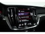 Volvo V60 2.0 T8 Recharge AWD Inscription | Pano-dak | elek. trekhaak | H&k Audio | Vol Leer | Stoel  + stuur-verwarming |