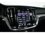 Volvo V60 2.0 T8 Recharge AWD Inscription | Pano-dak | elek. trekhaak | H&k Audio | Vol Leer | Stoel  + stuur-verwarming |