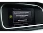Volvo V40 2.0 T4 R-Design | 190PK | Leer | Panorama-dak | Trekhaak | Camera | Stoelverwarming |