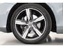 Volvo V40 2.0 T4 R-Design | 190PK | Leer | Panorama-dak | Trekhaak | Camera | Stoelverwarming |