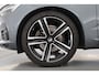 Volvo XC60 2.0 T8 390 PK Twin Engine AWD R-Design | Luchtvering | Heico | Acantara | Trekhaak | HUD | 360 camera | BTW |