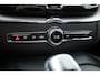 Volvo XC60 2.0 T8 390 PK Twin Engine AWD R-Design | Luchtvering | Heico | Acantara | Trekhaak | HUD | 360 camera | BTW |