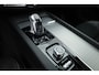 Volvo XC60 2.0 T8 390 PK Twin Engine AWD R-Design | Luchtvering | Heico | Acantara | Trekhaak | HUD | 360 camera | BTW |