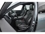 Volvo XC60 2.0 T8 390 PK Twin Engine AWD R-Design | Luchtvering | Heico | Acantara | Trekhaak | HUD | 360 camera | BTW |