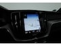 Volvo XC60 2.0 T8 390 PK Twin Engine AWD R-Design | Luchtvering | Heico | Acantara | Trekhaak | HUD | 360 camera | BTW |