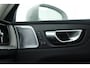 Volvo XC60 2.0 T8 Plug-in hybrid AWD Ultimate Bright SOH 96% | Bowers & Wilkins | Trekhaak | 360 camera | Head-up | Stoel + stuurverwarming |