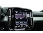 Volvo XC40 1.5 T5 Plug-in hybrid Plus Dark | Pano-dak | Trekhaak | ACC | H&K Audio |  Stoel + stuurverw. | Camera |  Elek. stoelen |