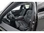 Volvo V60 2.0 T6 Plug-in hybrid AWD Plus Dark | SOH 98,2 % | Pano-dak | 360 camera | Trekhaak | Harman/ Kardon |