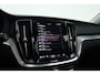 Volvo V60 2.0 T6 Plug-in hybrid AWD Plus Dark | SOH 98,2 % | Pano-dak | 360 camera | Trekhaak | Harman/ Kardon |
