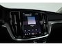 Volvo V60 2.0 T6 Plug-in hybrid AWD Plus Dark | SOH 98,2 % | Pano-dak | 360 camera | Trekhaak | Harman/ Kardon |