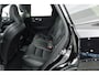 Volvo XC60 T6 Plug-in AWD Ultra Black Edition | Vol | Luchtvering | Massage | B&W Audio | Trekhaak | 360 camera | Head-up |