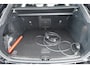 Volvo XC60 2.0 T6 Plug-in hybrid AWD Ultra Black Edition | Pano | Trekhaak | 360 cam | Head up | B&W audio | ACC | Blis | Stoel & Stuur verw. |