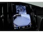 Volvo XC60 2.0 T6 Plug-in hybrid AWD Ultra Black Edition | Pano | Trekhaak | 360 cam | Head up | B&W audio | ACC | Blis | Stoel & Stuur verw. |