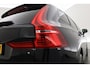 Volvo XC60 2.0 T6 Plug-in hybrid AWD Ultra Black Edition | Pano | Trekhaak | 360 cam | Head up | B&W audio | ACC | Blis | Stoel & Stuur verw. |