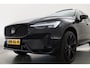 Volvo XC60 2.0 T6 Plug-in hybrid AWD Ultra Black Edition | Pano | Trekhaak | 360 cam | Head up | B&W audio | ACC | Blis | Stoel & Stuur verw. |