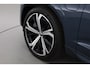 Volvo XC60 2.0 T6 Plug-in hybrid AWD Ultra Dark | Luchtvering | Bowers & Wilkins | Massage | Stoelventilatie | 360 camera | HUD |