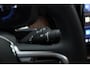 Volvo XC60 2.0 T6 Plug-in hybrid AWD Ultra Dark | Luchtvering | Bowers & Wilkins | Massage | Stoelventilatie | 360 camera | HUD |
