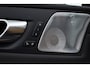 Volvo XC60 2.0 T6 Plug-in hybrid AWD Ultra Dark | Luchtvering | Bowers & Wilkins | Massage | Stoelventilatie | 360 camera | HUD |