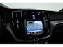 Volvo XC60 2.0 T8 Plug-in hybrid AWD Plus Dark 455 PK Long Range |Luchtvering |  Sportstoelen | Zwarte hemel | 360 camera |