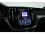Volvo XC60 2.0 T8 Plug-in hybrid AWD Plus Dark 455 PK Long Range |Luchtvering |  Sportstoelen | Zwarte hemel | 360 camera |