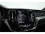 Volvo XC60 2.0 T8 Plug-in hybrid AWD Plus Dark 455 PK Long Range |Luchtvering |  Sportstoelen | Zwarte hemel | 360 camera |
