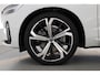 Volvo XC60 2.0 T8 Plug-in hybrid AWD Plus Dark 455 PK Long Range |Luchtvering |  Sportstoelen | Zwarte hemel | 360 camera |