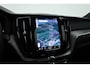 Volvo XC60 2.0 T8 Plug-in hybrid AWD Plus Dark 455 PK Long Range |Luchtvering |  Sportstoelen | Zwarte hemel | 360 camera |