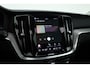 Volvo V60 2.0 T8 Plug-in hybrid AWD Plus Bright | 455 PK | Pano-dak | Forest Lake | 360 camera | Head-up |