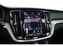 Volvo V60 2.0 T8 Plug-in hybrid AWD Plus Bright | 455 PK | Pano-dak | Forest Lake | 360 camera | Head-up |