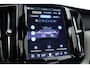Volvo XC60 2.0 T8 Plug-in hybrid AWD Ultimate Dark | SOH 99,9% | Trekhaak | Head-up | Sport Stoelen | 360 camera |
